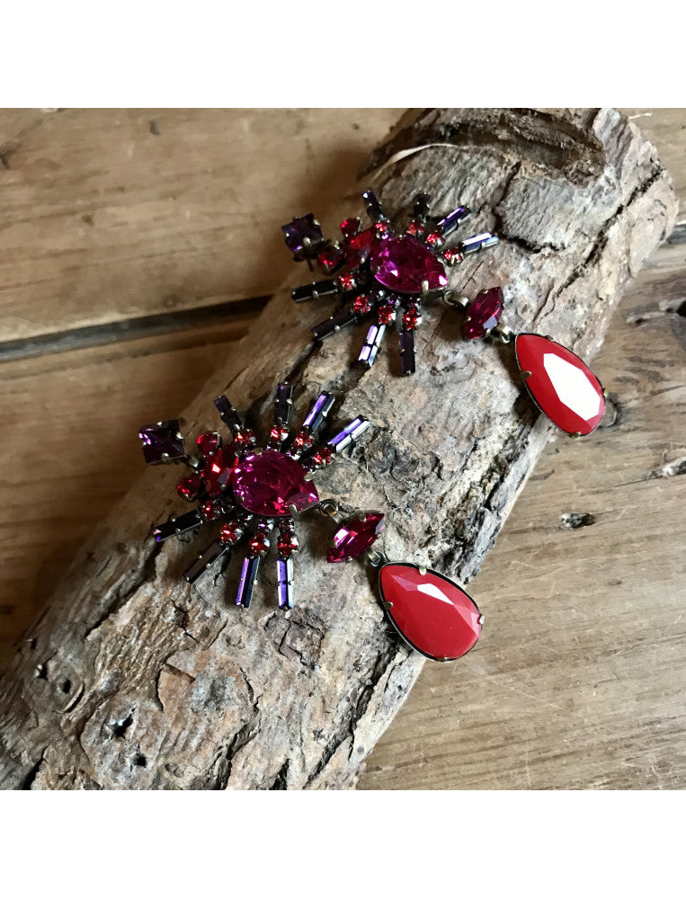 Konplott Red Spider Daisy Earrings
