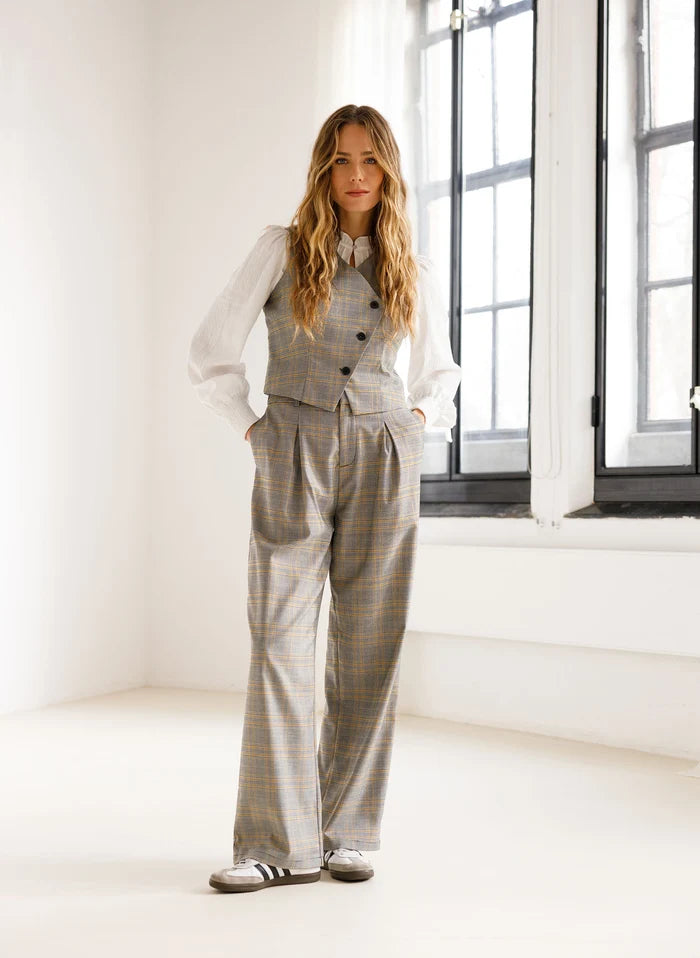 Ivy Beau Helen Plaid Trousers