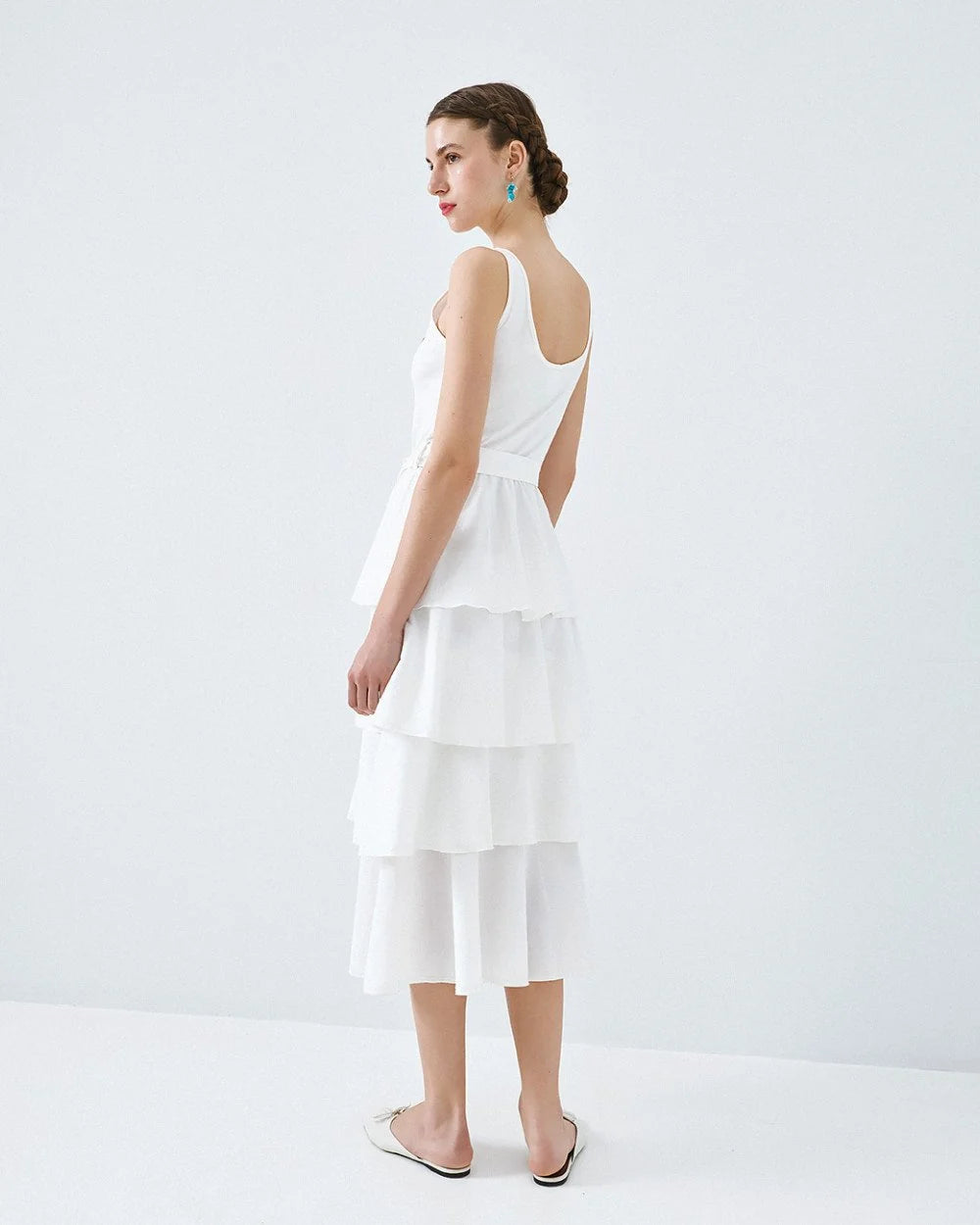 Access White Sleeveless Dress With Layered Skirt