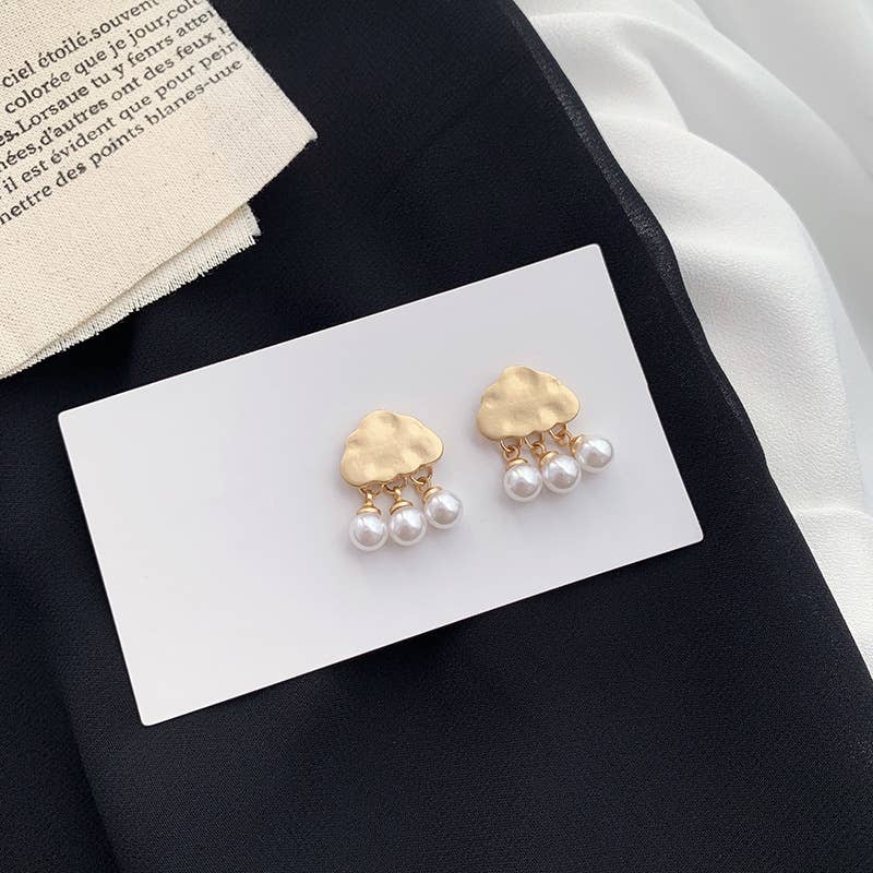 Last True Angel Gold Cloud Stud Earrings with Pearl Rain Droplets
