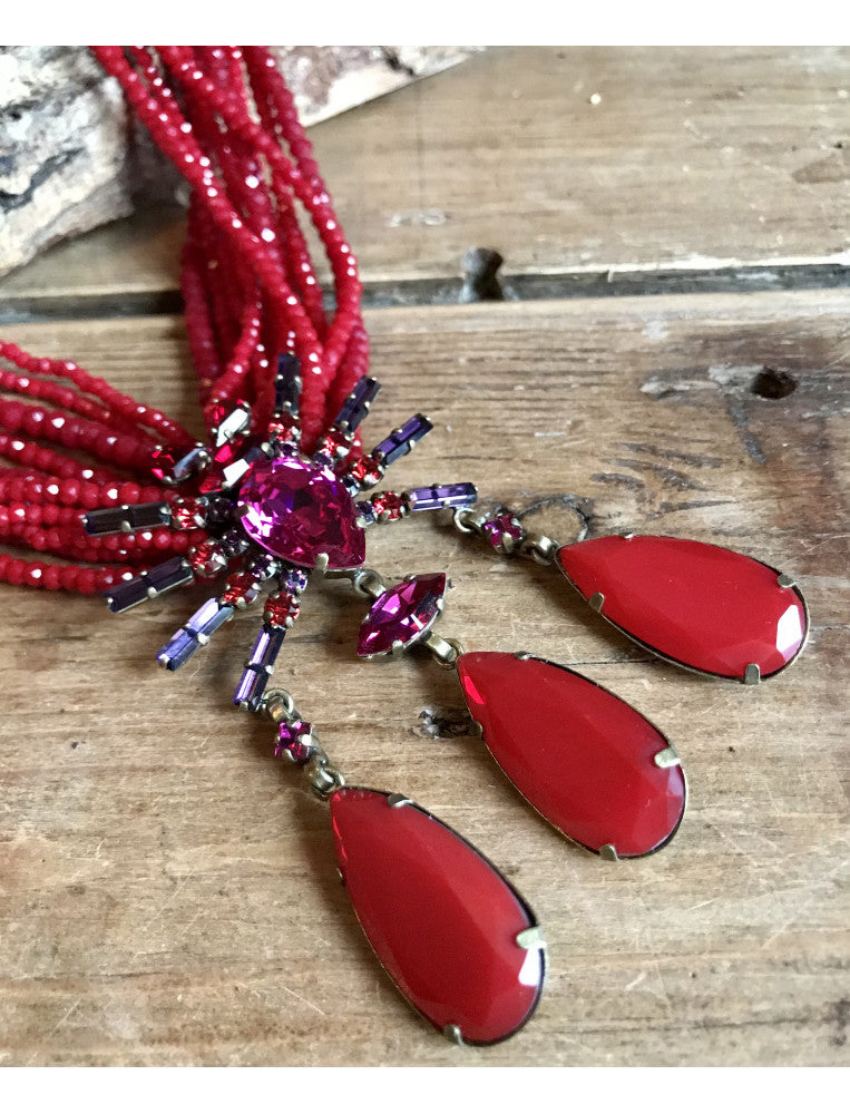 Konplott Red Spider Daisy Necklace