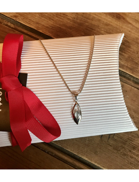 Mother-Of-Pearl Arrowhead Necklace
